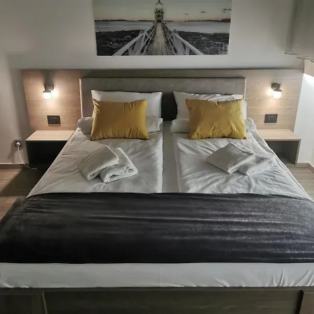 Pavlovic 1 Apartment