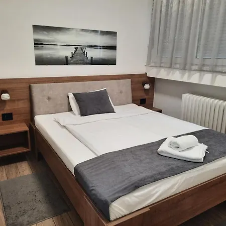 Pavlovic 1 Apartment